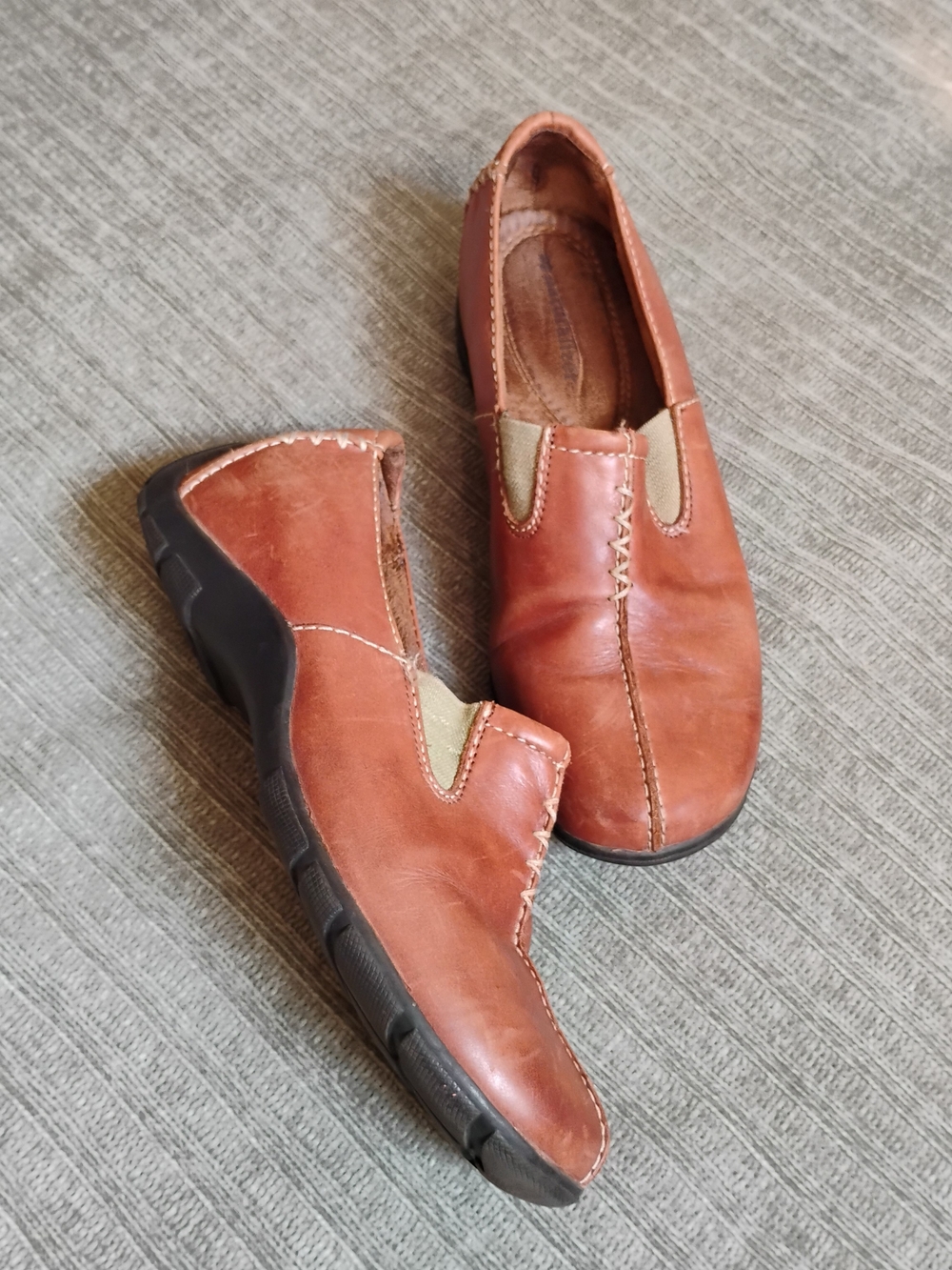 Naturalizer Brown Leather Slip On Loafers Stitch Accent Comfort Shoes Women